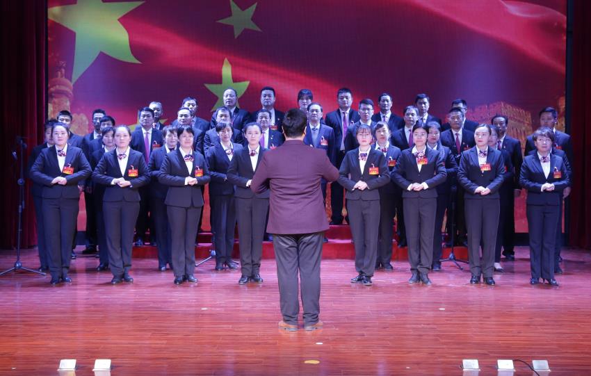 半岛·体育(中国)官方网站-登陆入口2019年度工作动员大会---大合唱《团结就是力量》、《我爱你中国》